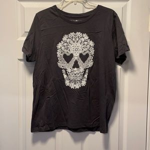 Fifth Sun Skelton tshirt size XL
